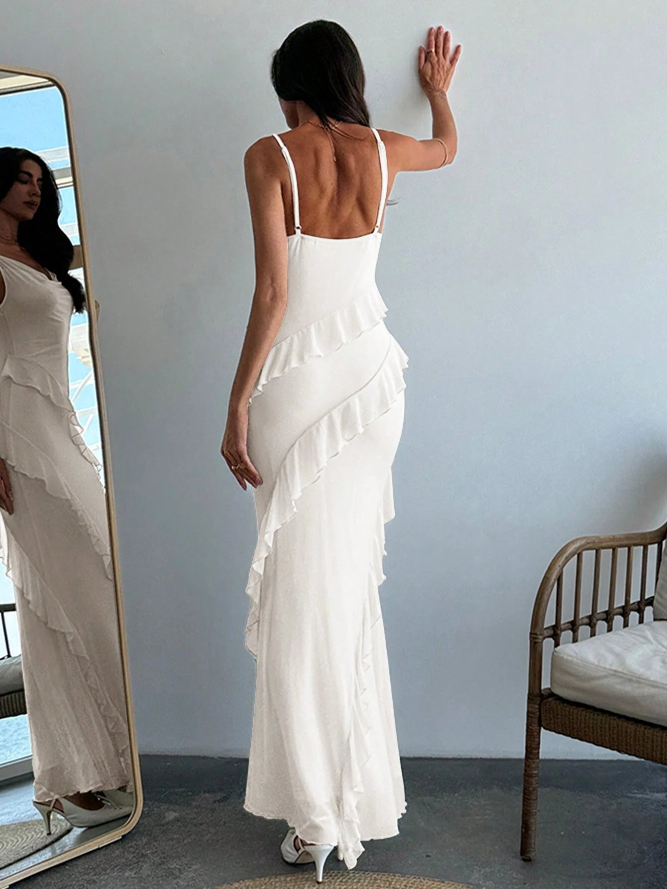 Aloruh 1Pc Women'S Romantic Date Spaghetti Strap Ruffled Neck Bodycon Long Dress with Ruffle Trim, Spring/Summer,White Graduation Dress