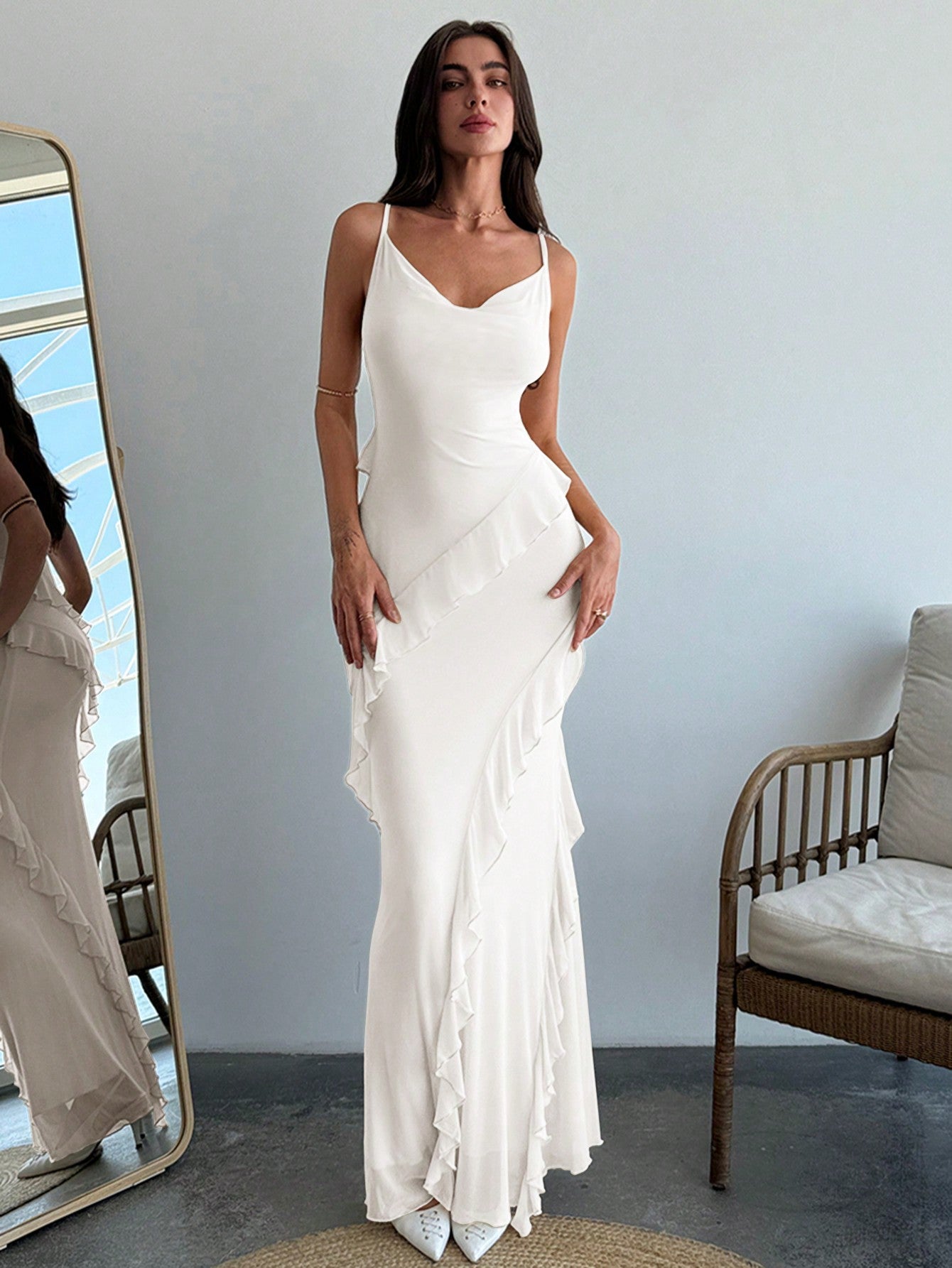 Aloruh 1Pc Women'S Romantic Date Spaghetti Strap Ruffled Neck Bodycon Long Dress with Ruffle Trim, Spring/Summer,White Graduation Dress